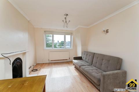 2 bedroom apartment to rent, Victoria Road, Romford, Greater London, RM1