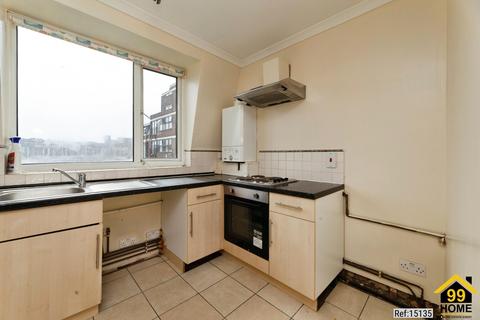 2 bedroom apartment to rent, Victoria Road, Romford, Greater London, RM1
