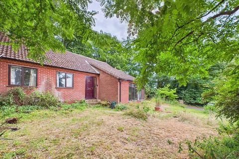 undefined, Heath Road, Elsing