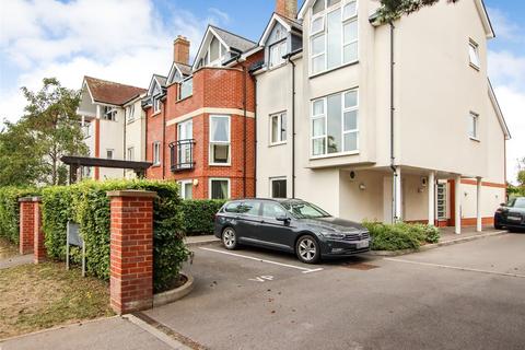 1 bedroom apartment for sale, Avenue Road, Lymington, Hampshire, SO41