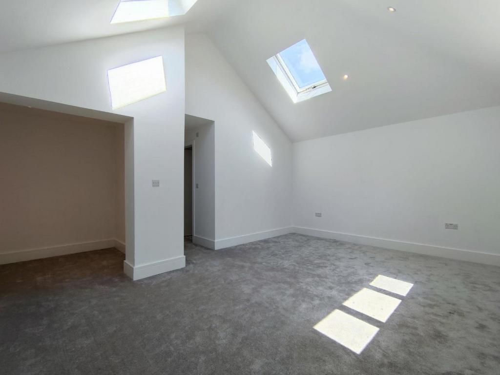 Main Bedroom 4