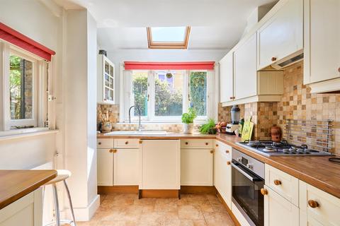 23 Geraldine Road, London, W4 3PA