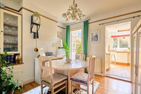 23 Geraldine Road, London, W4 3PA