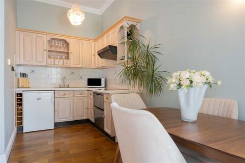 1 bedroom flat for sale, Denbigh Street, London SW1V