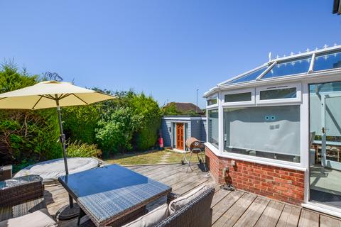 13 Grasmere Close, Eastbourne, BN23 8JE