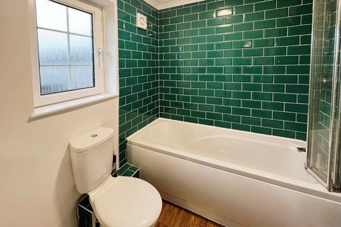 3 bedroom end of terrace house for sale, Pakenham Road, Swindon, SN3 2AQ