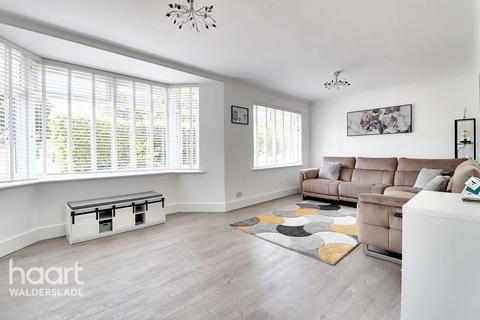 2 bedroom bungalow for sale, Maidstone Road, Blue Bell Hill