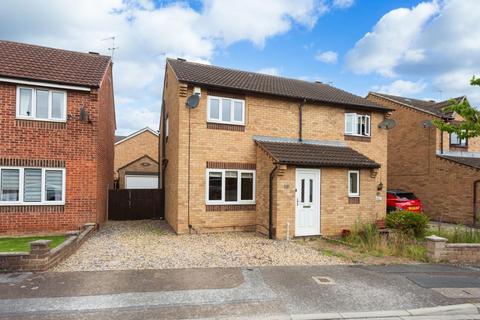 2 bedroom semi-detached house to rent, Ilton Garth, York