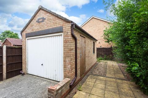 2 bedroom semi-detached house to rent, Ilton Garth, York
