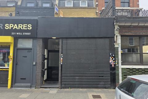 Shop to rent - Well Street, Hackney, London