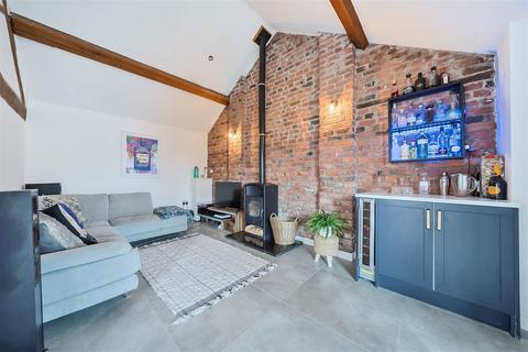 4 bedroom barn conversion for sale, Bowling Bank, Wrexham.