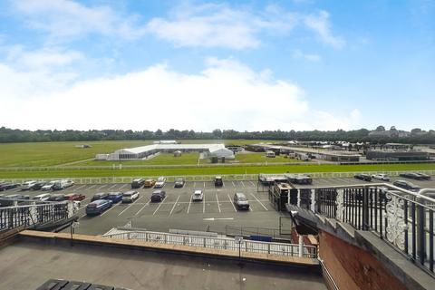 1 bedroom apartment for sale, Grey Friars, Cheshire CH1