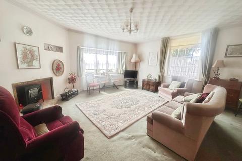 1 bedroom apartment for sale, Grey Friars, Cheshire CH1