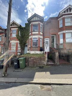 4 bedroom terraced house for sale, Russell Rise, Luton LU1