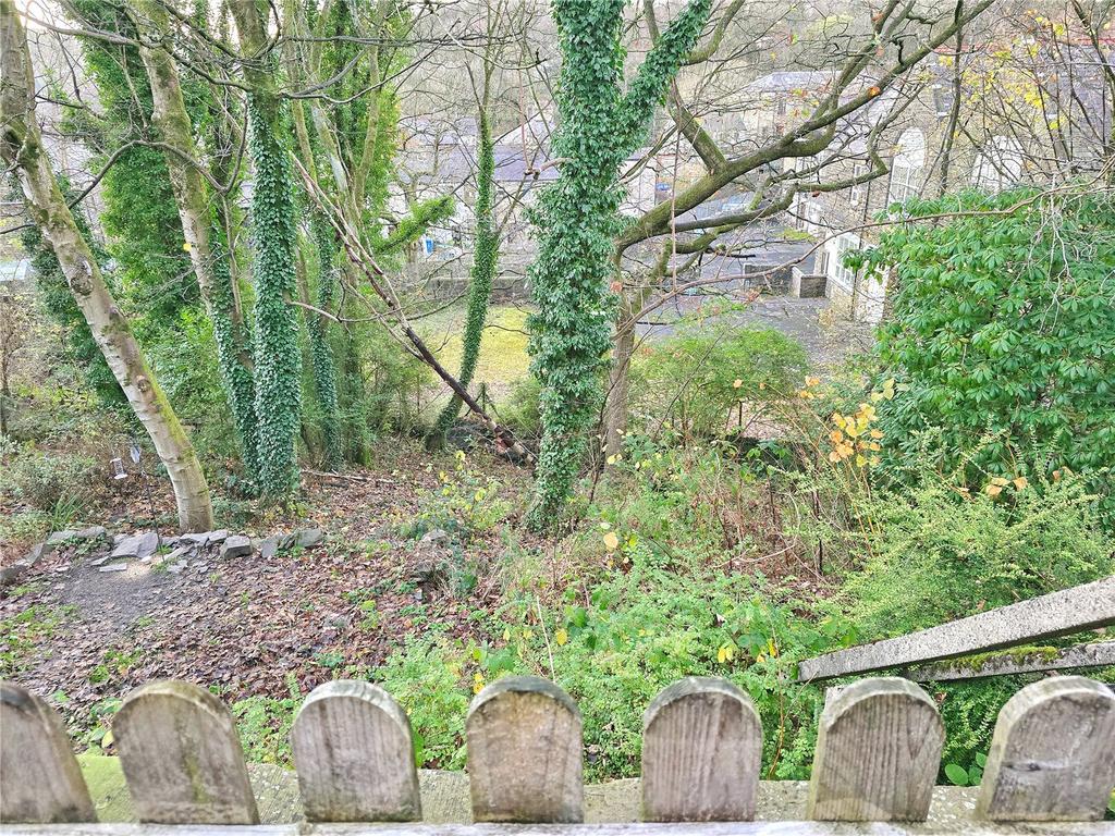 Wooded Gardens