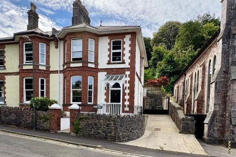 Torwood Gardens Road, Torquay, TQ1