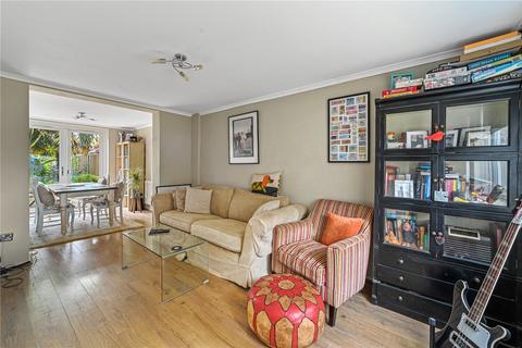 11 Foxhall Fields, East Bergholt, Colchester, CO7 6QY