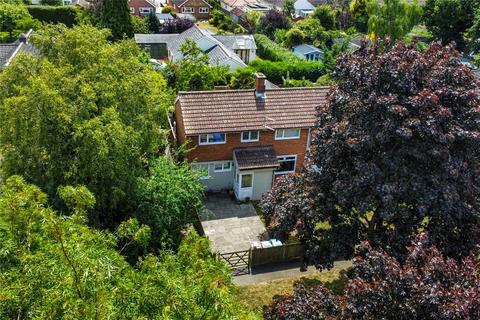 11 Foxhall Fields, East Bergholt, Colchester, CO7 6QY