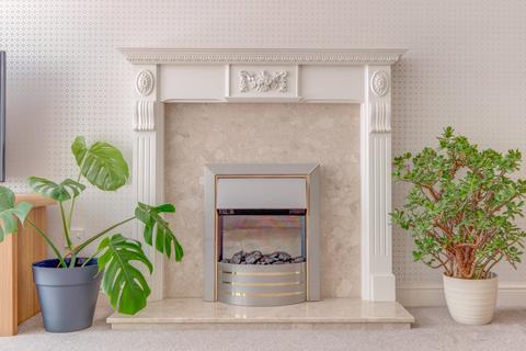 59 Hoveton Close, Redditch, B98 7HW