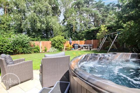 10 Coopers Close, Taverham, Norwich, NR8 6QZ