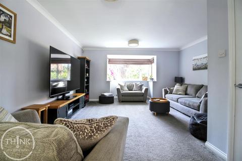 10 Coopers Close, Taverham, Norwich, NR8 6QZ