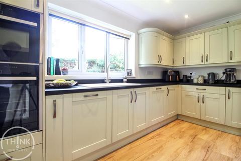 10 Coopers Close, Taverham, Norwich, NR8 6QZ