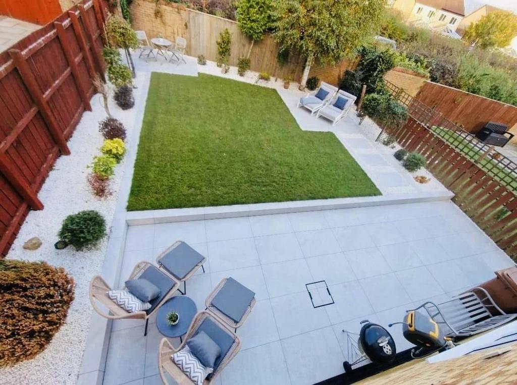 Rear Garden (3).jpg