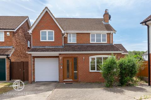4 bedroom detached house for sale, Whitechurch Gardens, Letchworth, SG6 2AU