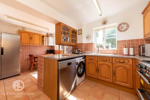 4 bedroom detached house for sale, Whitechurch Gardens, Letchworth, SG6 2AU
