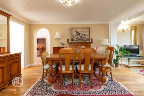 undefined, Whitechurch Gardens, Letchworth, SG6 2AU