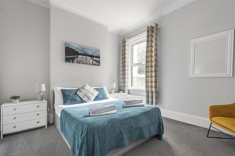 18 Gordon Road, Bournemouth, BH1 4DW