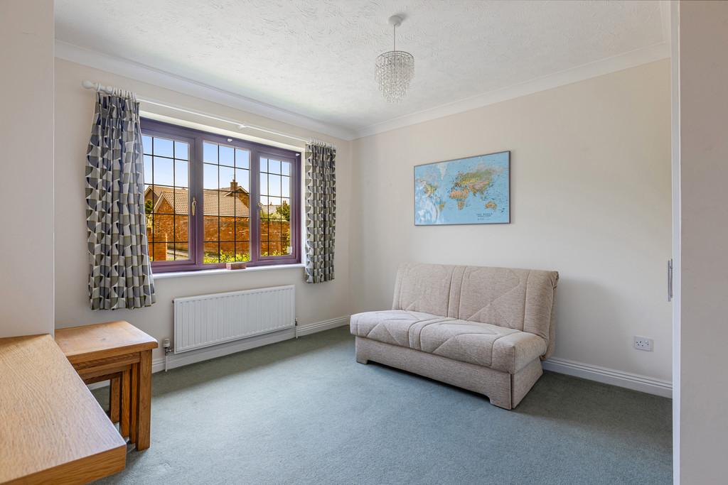 A34 - 4 Nurseries Close, Exton - 250626
