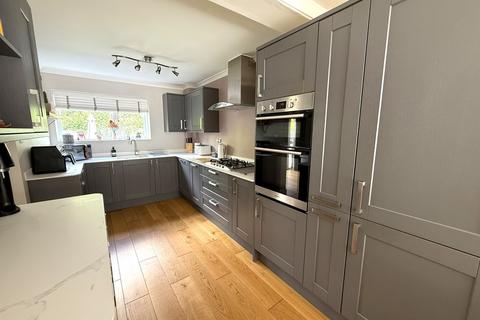 144b Westbury Leigh, Westbury, BA13 3SH
