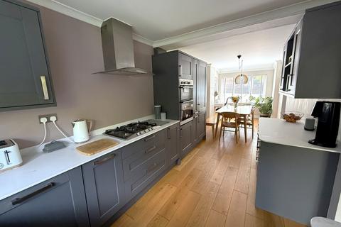 144b Westbury Leigh, Westbury, BA13 3SH
