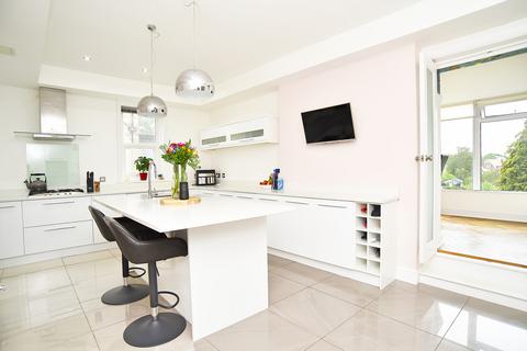 2 bedroom apartment for sale, Leeds Road, Harrogate