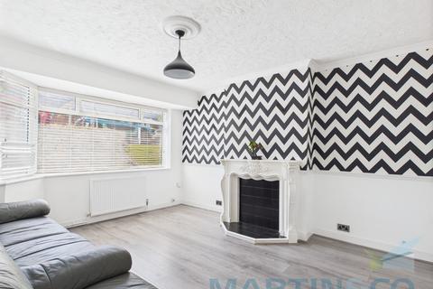 3 bedroom ground floor flat for sale, Fernhurst Crescent , Brighton
