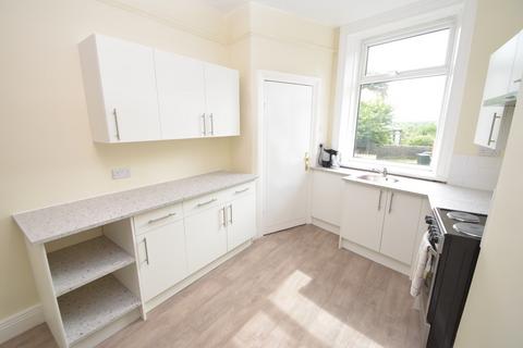 2 bedroom end of terrace house to rent, Stradmore Road, Bradford BD13