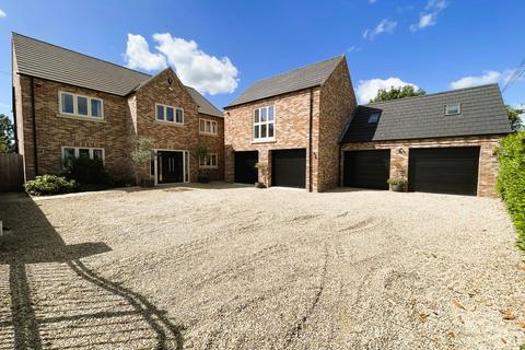 143 Barton Road, Wisbech, PE13 4TF
