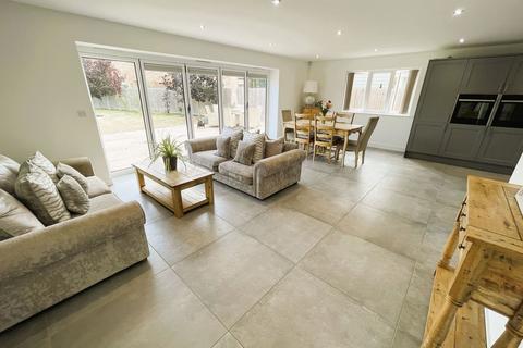 143 Barton Road, Wisbech, PE13 4TF