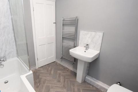 undefined, Leeds LS11