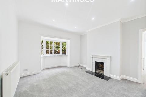 3 bedroom detached bungalow to rent, Kingslake Lodge