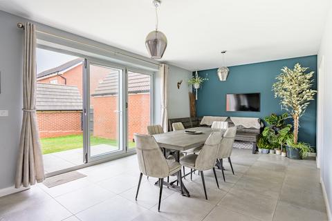 undefined, Watts Drive, Shifnal