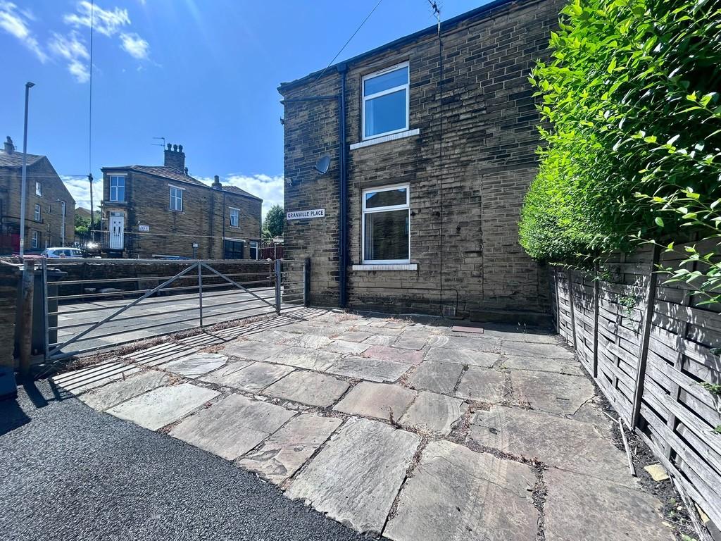 Side driveway