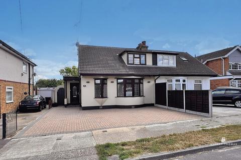 3 bedroom chalet for sale, Bartley Road, Benfleet