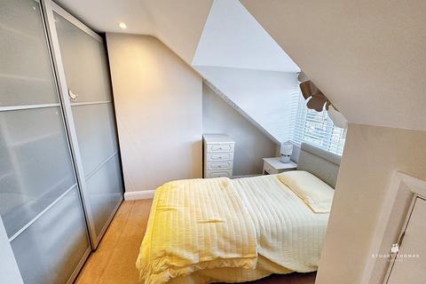 3 bedroom chalet for sale, Bartley Road, Benfleet