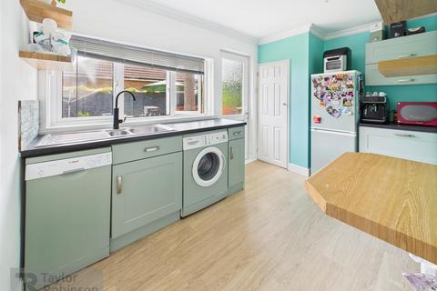 11 Cobbles Crescent, Crawley, RH10 8HA