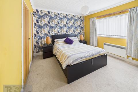 11 Cobbles Crescent, Crawley, RH10 8HA