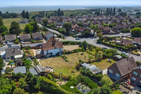 8 bedroom detached house for sale, Hall Lane, Dovercourt