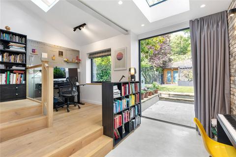 3 bedroom terraced house for sale, St. Pauls Road, Islington, London, N1