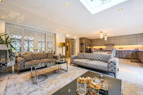 91 Robin Hood Lane, London, SW15 3QR